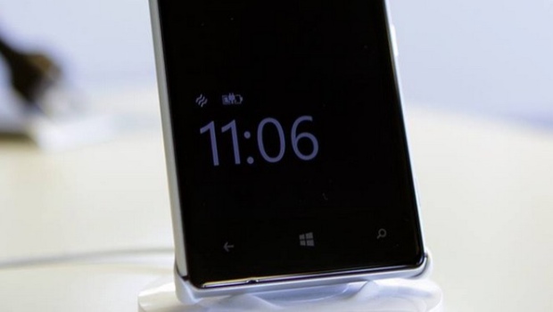 파일:Glance screen lumia phone.jpg