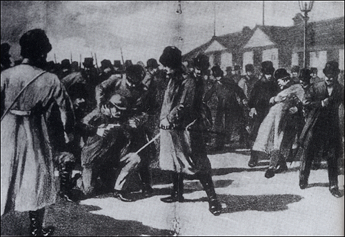 1909년 10월 26일 안중근 의사가 이토 히로부미를 하얼빈 역에서 저격하다.