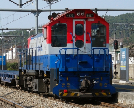 파일:Korail 4400 diesel locomotive.jpg