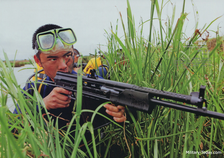 Chinese Underwater Rifle QBS-06.jpg