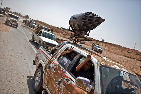 파일:Atwar-chivers-libya-truck-rocket-blog480.jpg