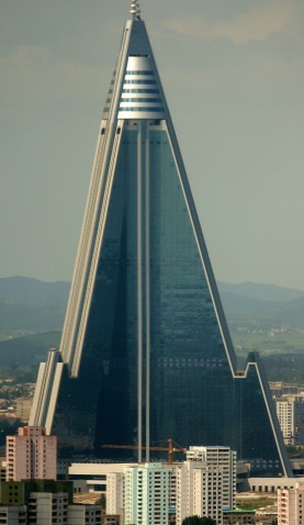Ryugyong Hotel . August 27. 2011 .Cropped.jpg