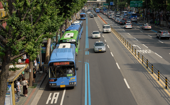 서울시내에 설치된 가로변 버스전용차로