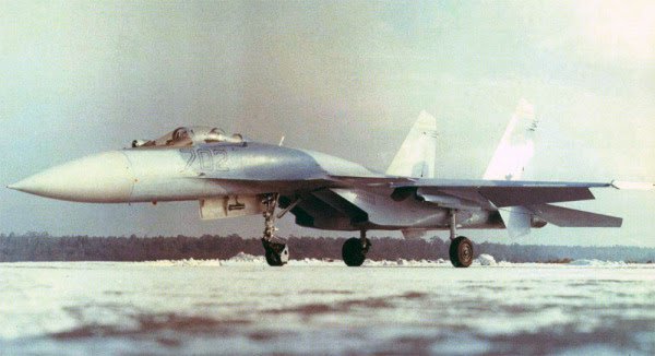 Su-35-702-02.jpg
