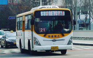 Suwon Town Bus 21.jpg