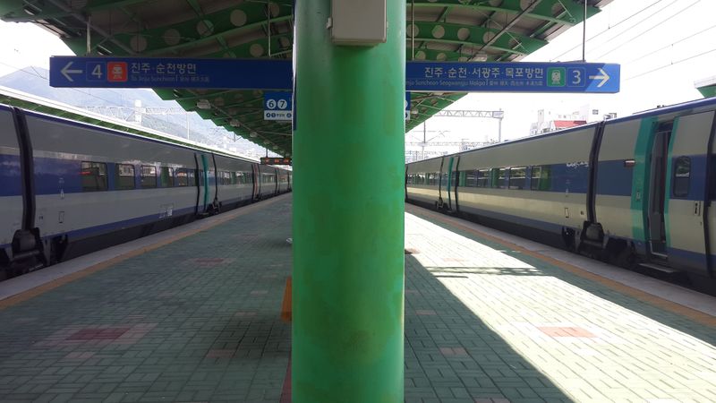 파일:Korail Masan station 20160914.jpg