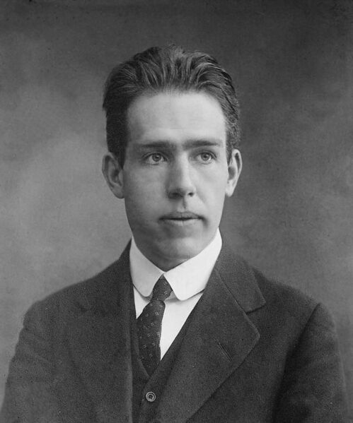 파일:Niels Bohr Date Unverified LOC.jpg