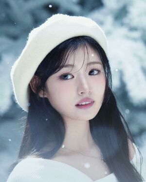 FIFTY FIFTY ATHENA Winter Glow.jpg