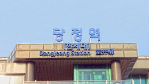 Dangjeong Station.jpg