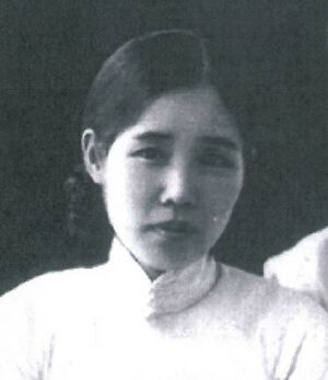 신창희 (1906년).jpg