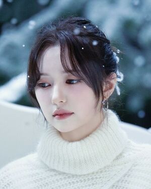 FIFTY FIFTY CHANELLE Winter Glow.jpg